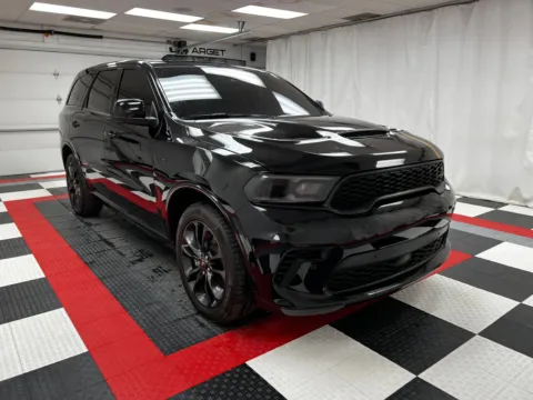 More photos of 2023 Dodge Durango Hemi Orange at MAG CDJR, MO