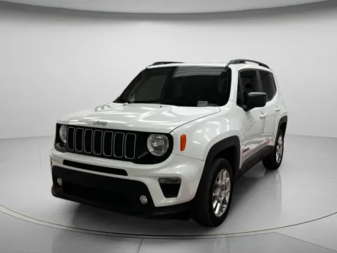 More photos of 2023 Jeep Renegade Latitude at MAG CDJR, MO