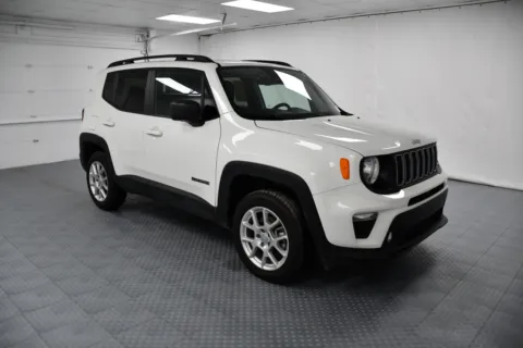 White 2023 Jeep Renegade Latitude for sale in Chillicothe, MO