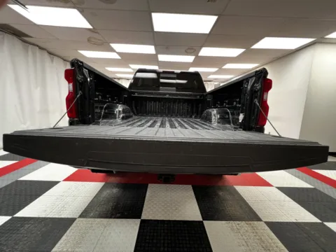 More photos of 2021 Chevrolet Silverado 1500 LT Trail Boss at MAG CDJR, MO