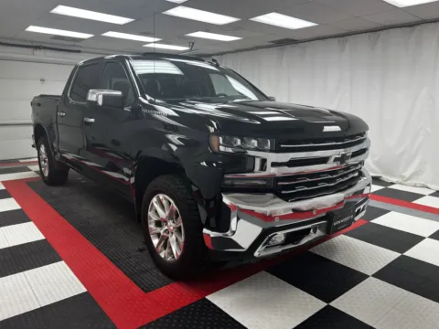 More photos of 2019 Chevrolet Silverado 1500 LTZ at MAG CDJR, MO