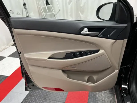 More photos of 2021 Hyundai Tucson Ultimate at MAG CDJR, MO