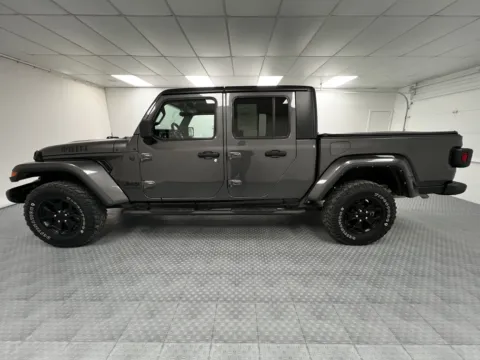 More photos of 2022 Jeep Gladiator Willys at MAG CDJR, MO