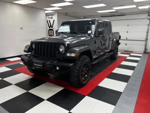 Gray 2022 Jeep Gladiator Willys for sale in Chillicothe, MO