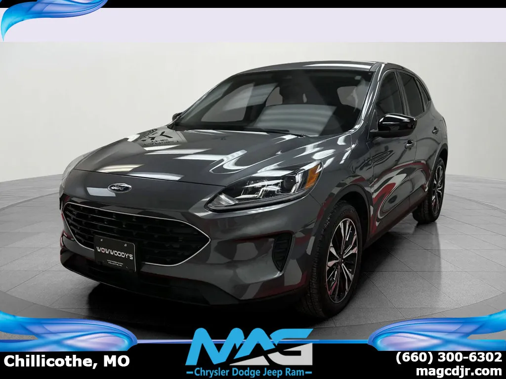 2022 Ford Escape SE's photo