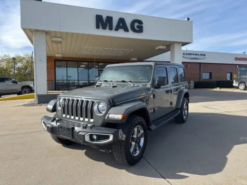 Gray 2019 Jeep Wrangler Unlimited Sahara for sale in Chillicothe, MO