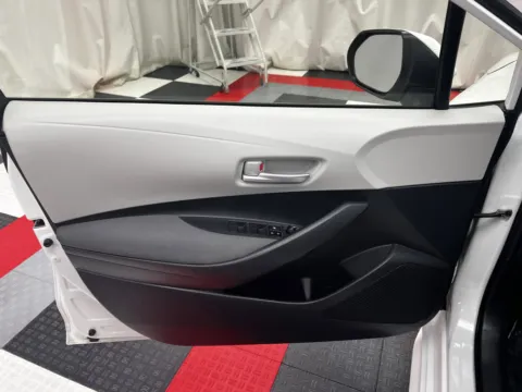 More photos of 2021 Toyota Corolla Hybrid LE at MAG CDJR, MO