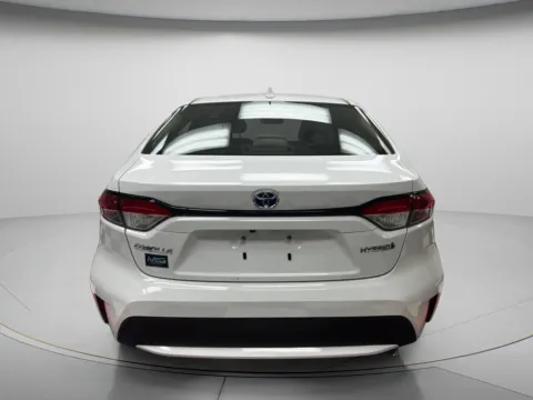 More photos of 2021 Toyota Corolla Hybrid LE at MAG CDJR, MO
