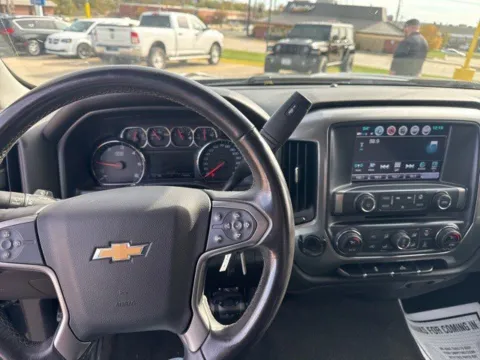 More photos of 2018 Chevrolet Silverado 1500 LT at MAG CDJR, MO
