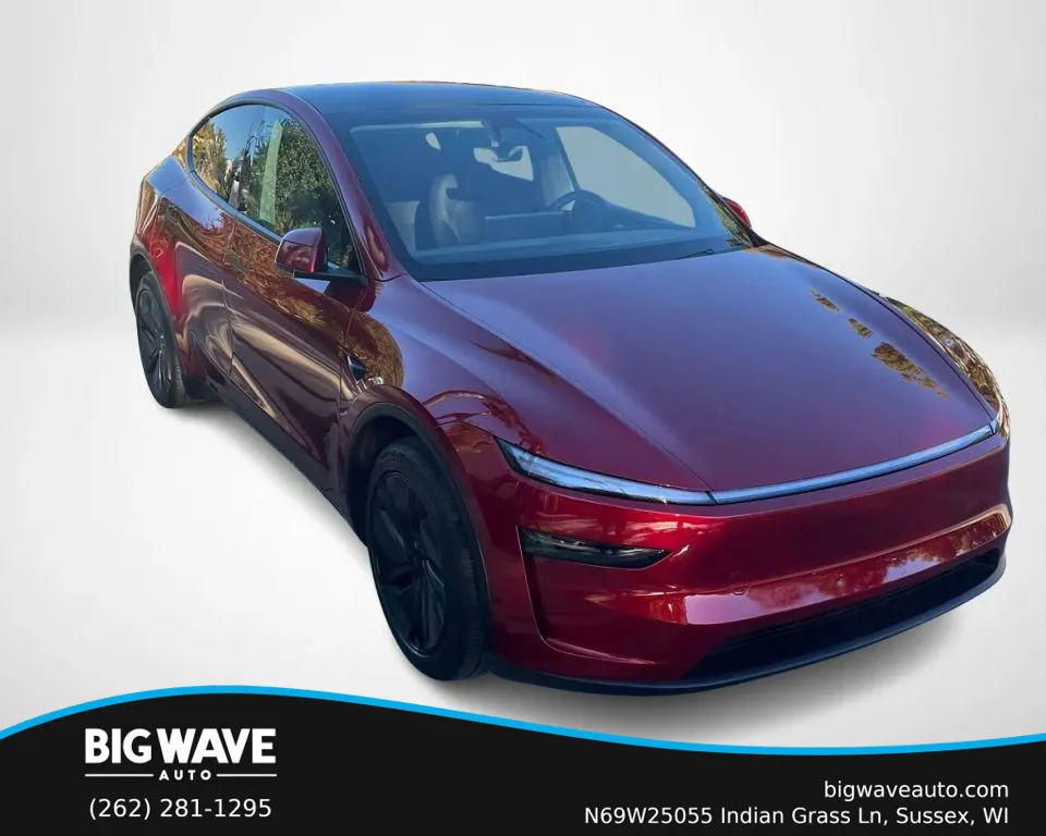 2026 Tesla Model Y Long Range's photo