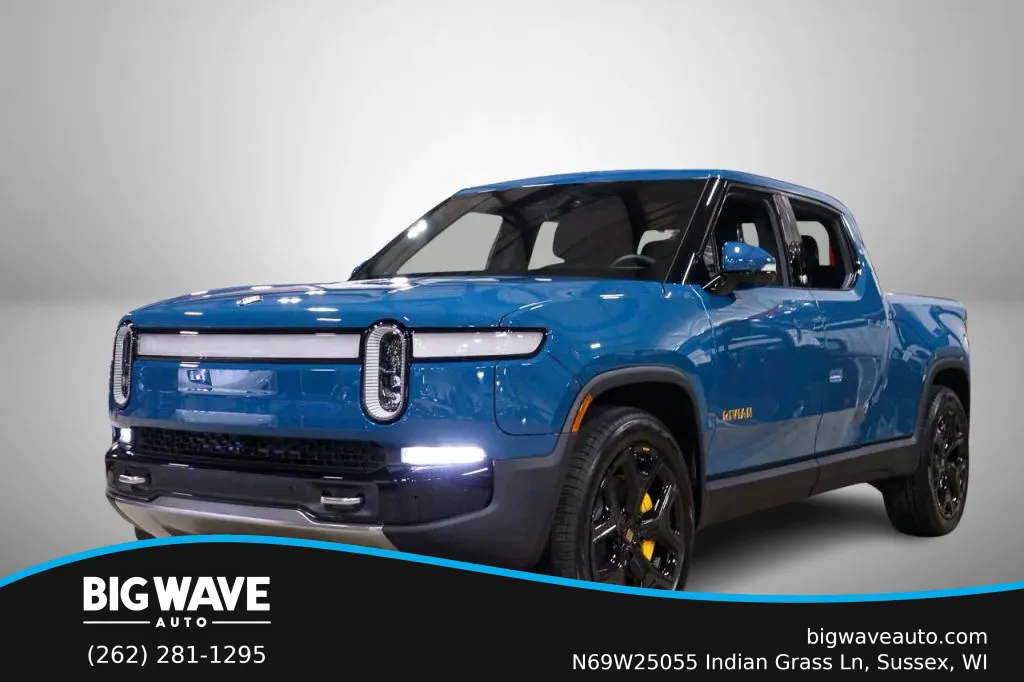 2023 Rivian R1T Adventure Pickup 4D 4 1/2 ft for sale in Sussex, WI