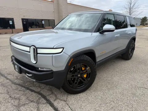 Silver 2024 Rivian R1S Adventure for sale in Sussex, WI