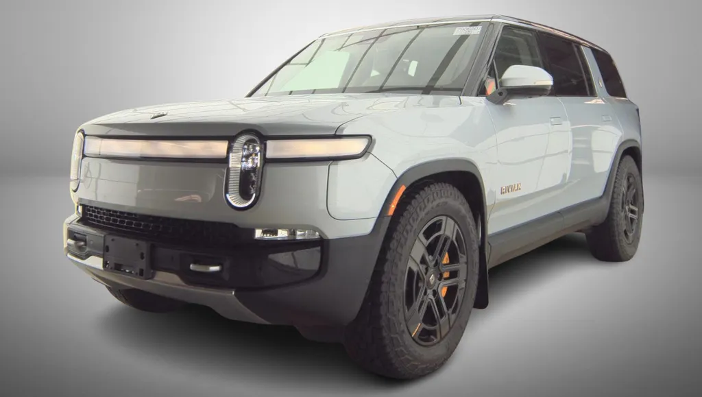 2024 Rivian R1S Adventure for sale in Sussex, WI