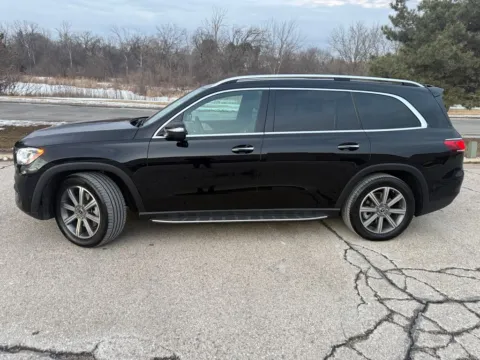 Photos of 2021 Mercedes-Benz GLS 450 for sale in Sussex, WI at Big Wave Auto