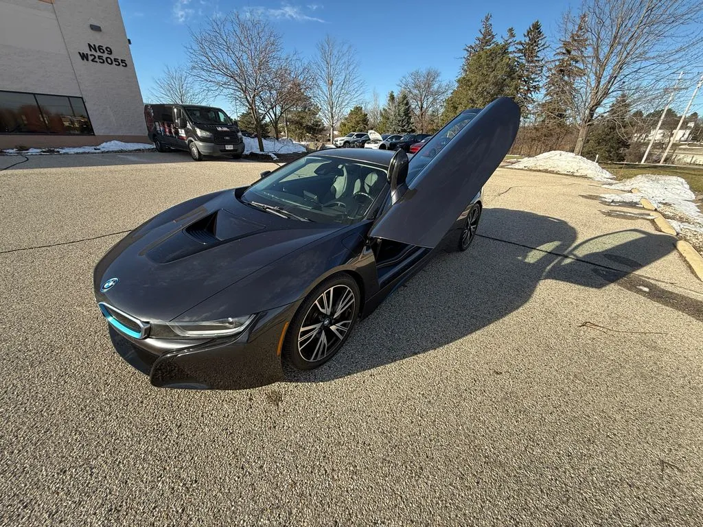 Gray 2015 BMW i8 for sale in Sussex, WI