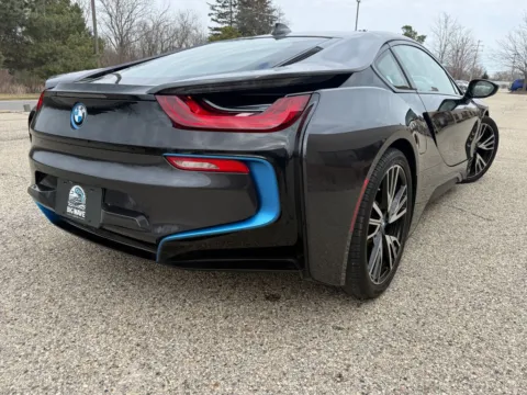More photos of 2015 BMW i8 at Big Wave Auto, WI