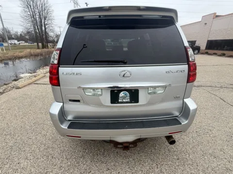 More photos of 2008 Lexus GX 470 at Big Wave Auto, WI