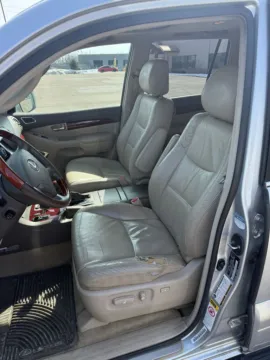 More photos of 2008 Lexus GX 470 at Big Wave Auto, WI