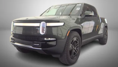 Green 2023 Rivian R1T Adventure Dual Motor Perf Large Pack for sale in Sussex, WI
