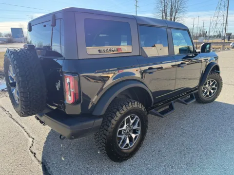 More photos of 2021 Ford Bronco Badlands at Big Wave Auto, WI