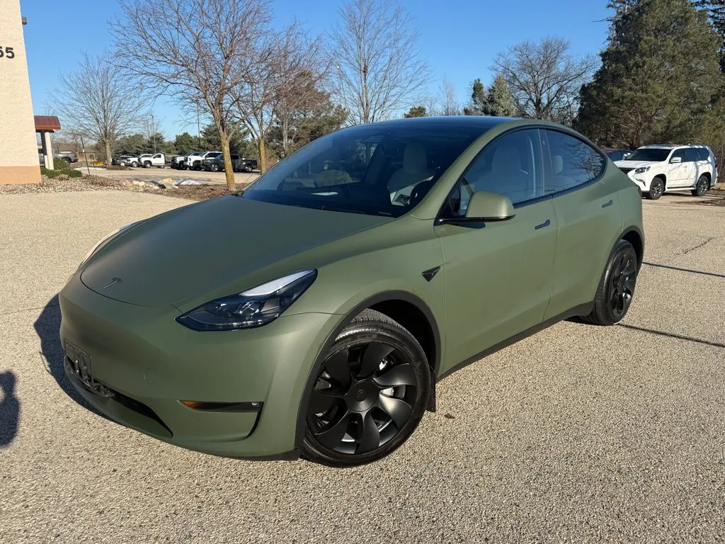 2023 Tesla Model Y Long Range