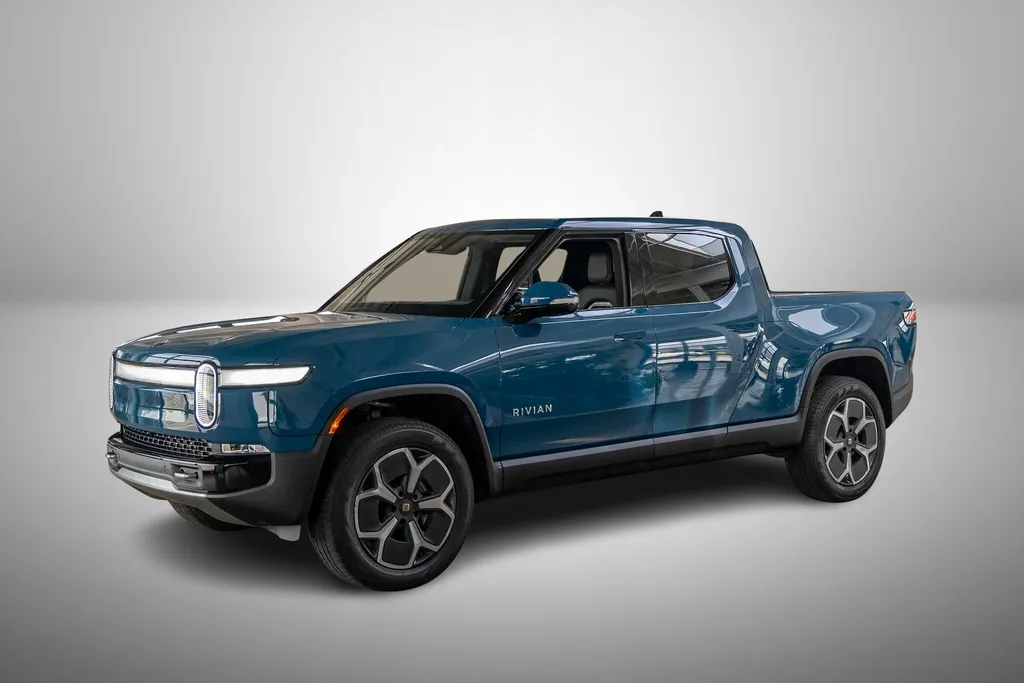2023 Rivian R1T Adventure Dual Motor Perf Max Pack for sale in Sussex, WI