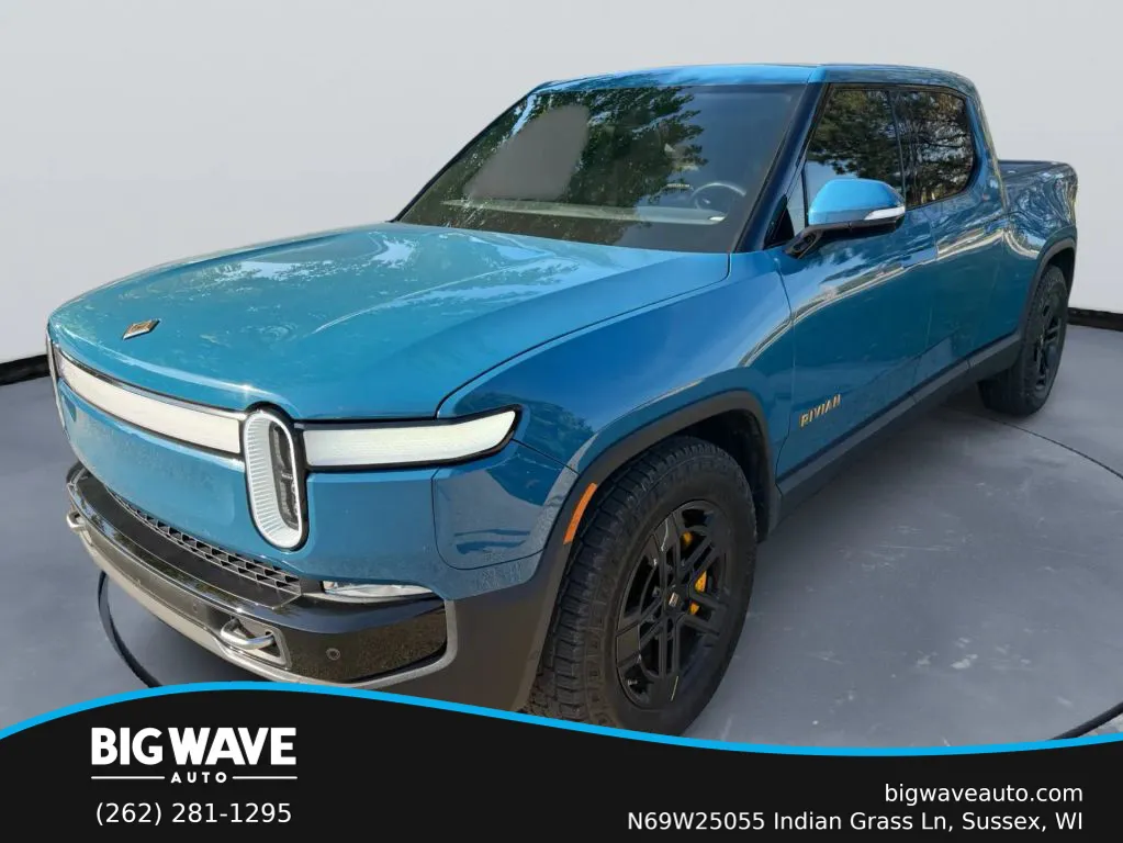 2022 Rivian R1T Adventure Pickup 4D 4 1/2 ft for sale in Sussex, WI