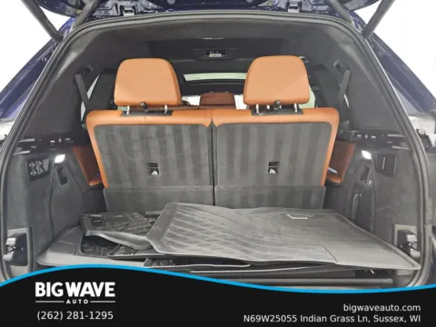 More photos of 2025 BMW X7 M60i Sport Utility 4D at Big Wave Auto, WI