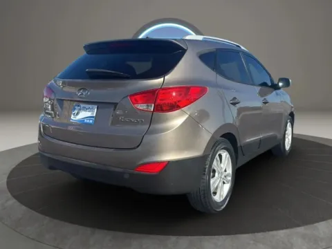 More photos of 2013 Hyundai Tucson GLS Sport Utility 4D at JT Wholesale Auto, Inc., OK