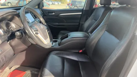 Another view of 2018 Toyota Highlander XLE Sport Utility 4D for sale in Broken Arrow, OK at JT Wholesale Auto, Inc.