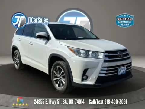 White 2018 Toyota Highlander XLE Sport Utility 4D for sale in Broken Arrow, OK