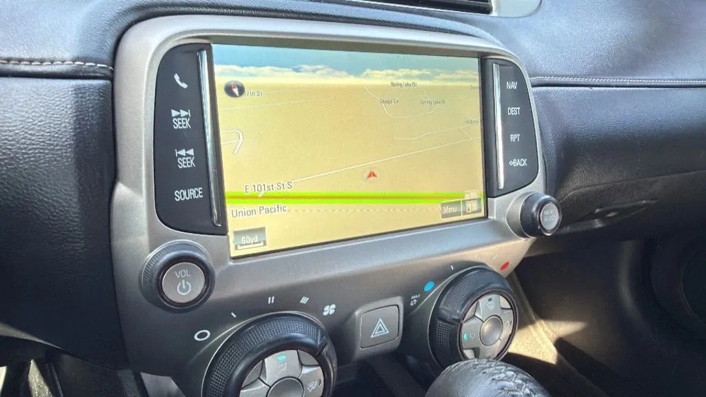 2015 Chevrolet Camaro SS Coupe photo 3