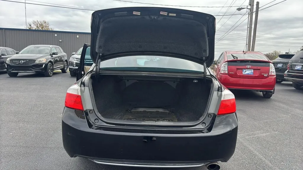 2013 Honda Accord LX photo 4