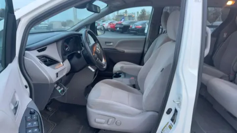 Another view of 2018 Toyota Sienna LE Minivan 4D for sale in Broken Arrow, OK at JT Wholesale Auto, Inc.