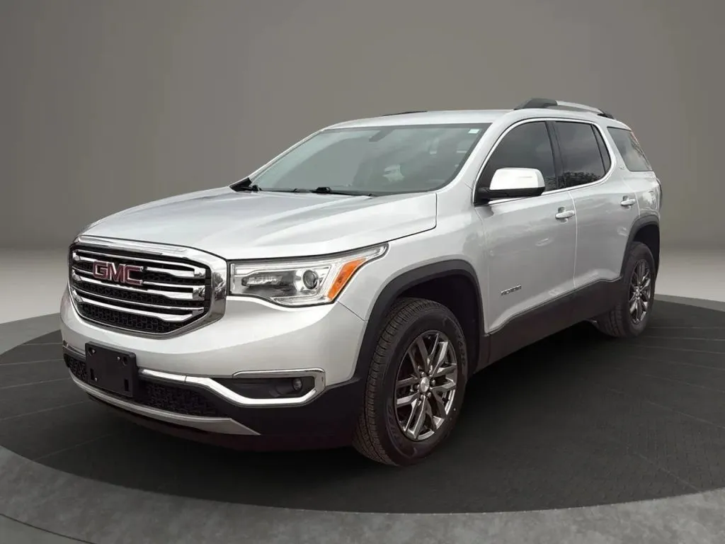2017 Gmc Acadia SLT photo 3
