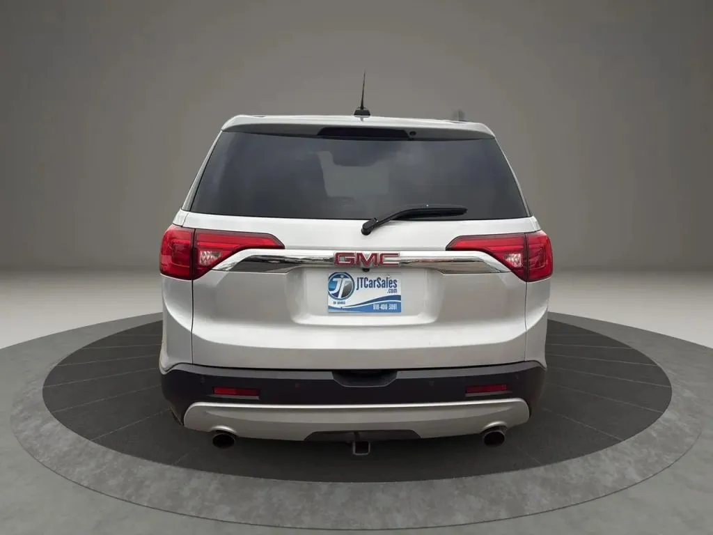 2017 Gmc Acadia SLT photo 2