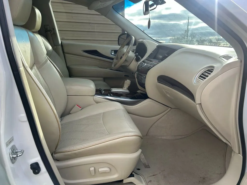 2013 Infiniti JX35 photo 4