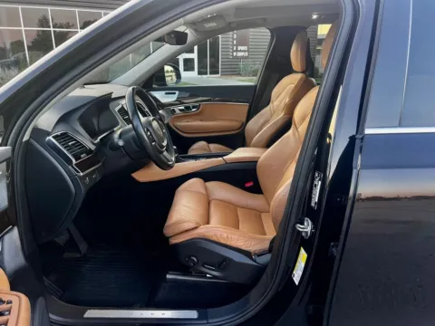 Another view of 2016 Volvo XC90 T6 Momentum Sport Utility 4D for sale in Broken Arrow, OK at JT Wholesale Auto, Inc.