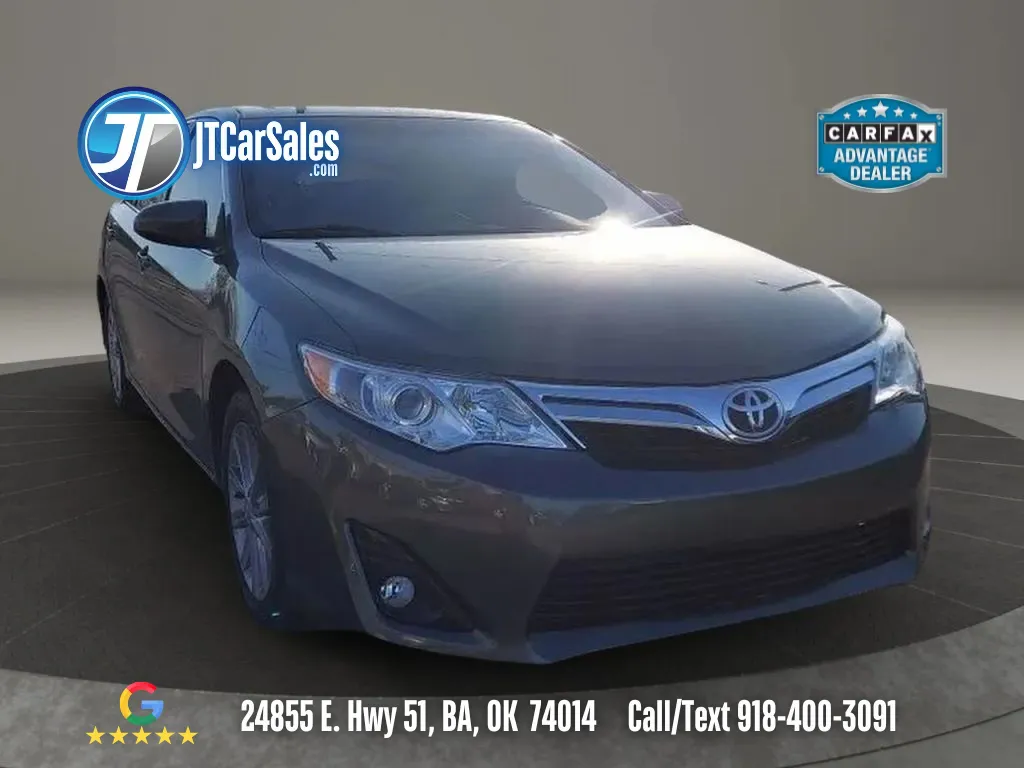 2012 Toyota Camry SE's photo