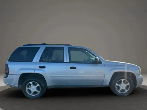 More photos of 2007 Chevrolet Trailblazer LS Sport Utility 4D at JT Wholesale Auto, Inc., OK