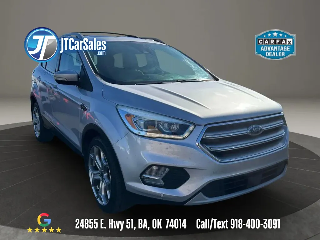 2017 Ford Escape Titanium's photo