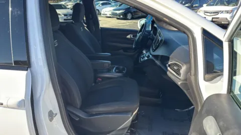 More photos of 2020 Chrysler Pacifica Touring Minivan 4D at JT Wholesale Auto, Inc., OK