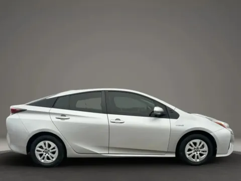 Another view of 2016 Toyota Prius Two Hatchback 4D for sale in Broken Arrow, OK at JT Wholesale Auto, Inc.