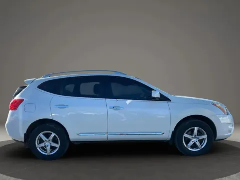 Photos of 2013 Nissan Rogue SV w/SL Pkg Sport Utility 4D for sale in Broken Arrow, OK at JT Wholesale Auto, Inc.