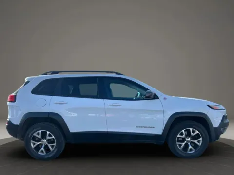 More photos of 2015 Jeep Cherokee TrailHawk Sport Utility 4D at JT Wholesale Auto, Inc., OK
