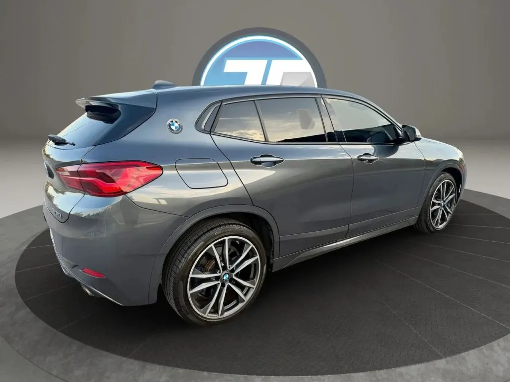 BMW X2 photo 12