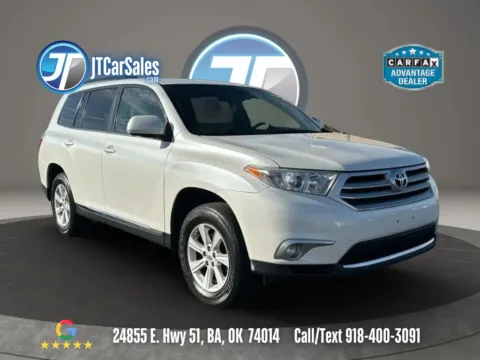 Black 2011 Toyota Highlander Sport Utility 4D for sale in Broken Arrow, OK