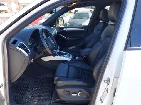 Photos of 2017 Audi Q5 3.0T Premium Plus Sport Utility 4D for sale in Broken Arrow, OK at JT Wholesale Auto, Inc.