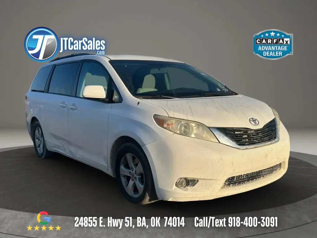White 2011 Toyota Sienna LE Minivan 4D for sale in Broken Arrow, OK