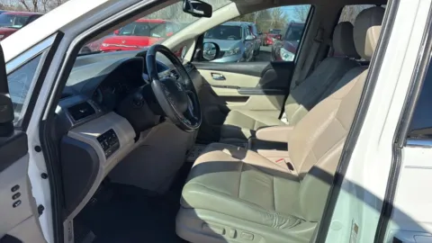 Photos of 2017 Honda Odyssey Touring Elite Minivan 4D for sale in Broken Arrow, OK at JT Wholesale Auto, Inc.